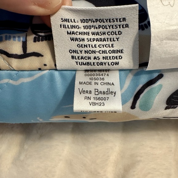 NWT VERA BRADLEY Picnic Beach Blanket Reversible Beach Treasures 67x50" Blue - Picture 9 of 9